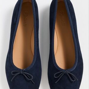 Madewell Suede Ballet Flats in Navy with Bow